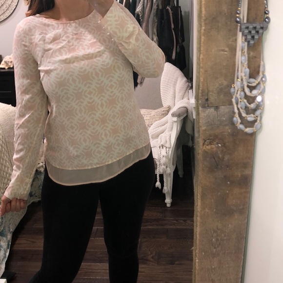 The Limited size small pink floral top - Picture 1 of 6